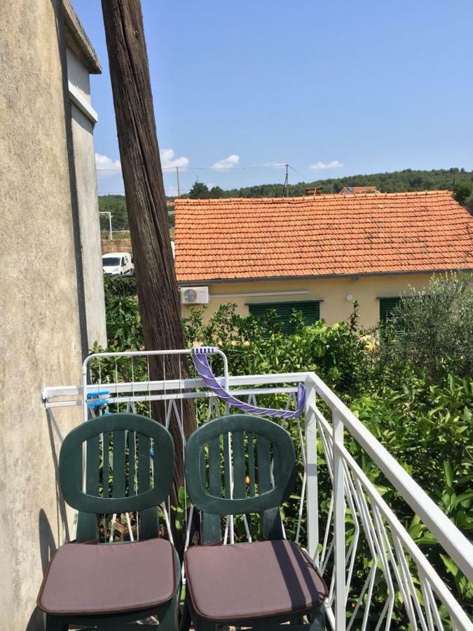 Apartman Lorena Stari Grad  Eksteriør bilde