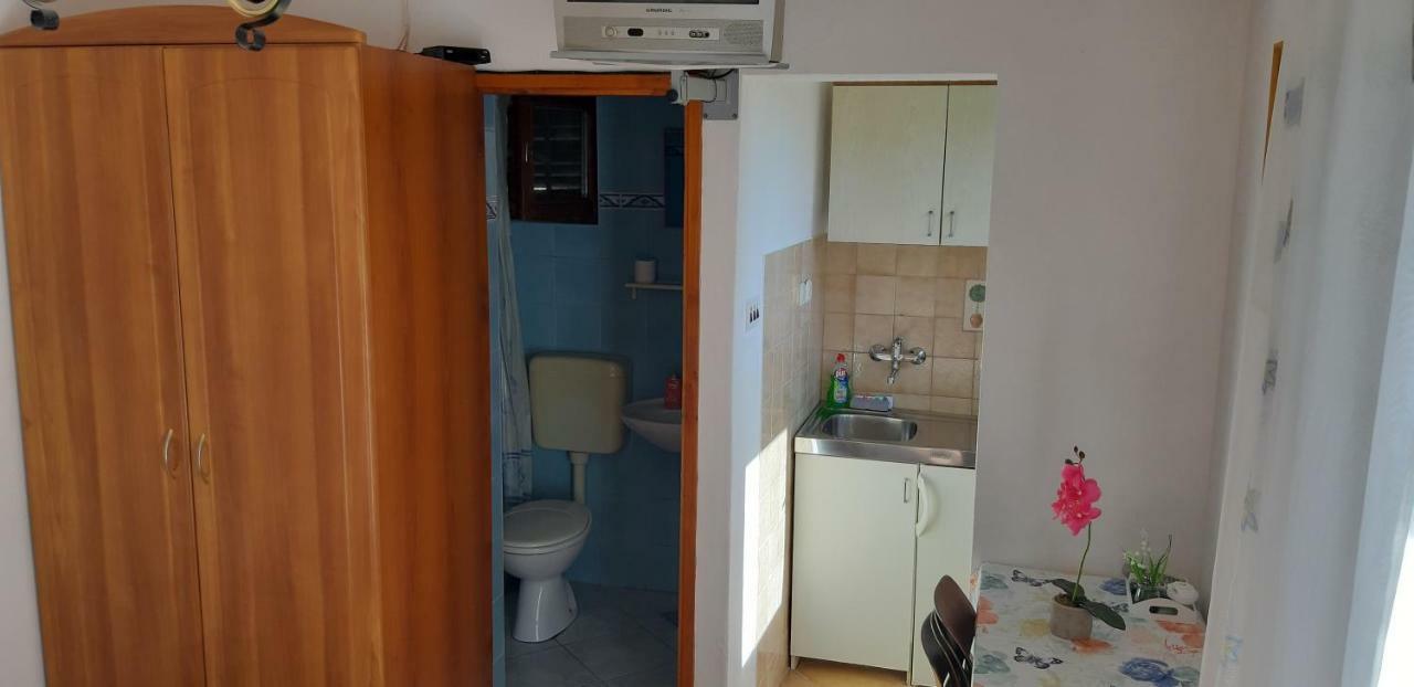 Apartman Lorena Stari Grad  Eksteriør bilde